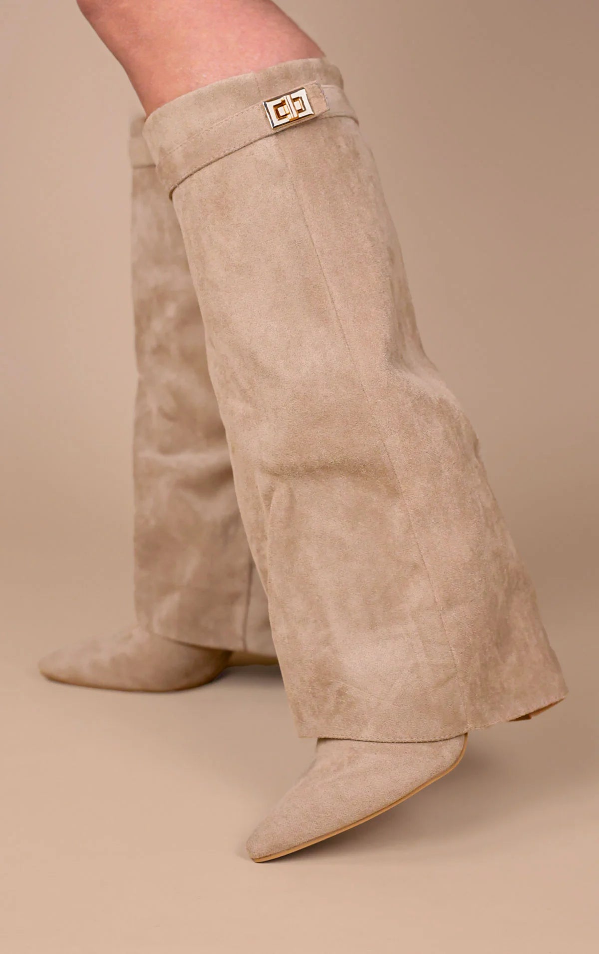 SHARK BOOTS